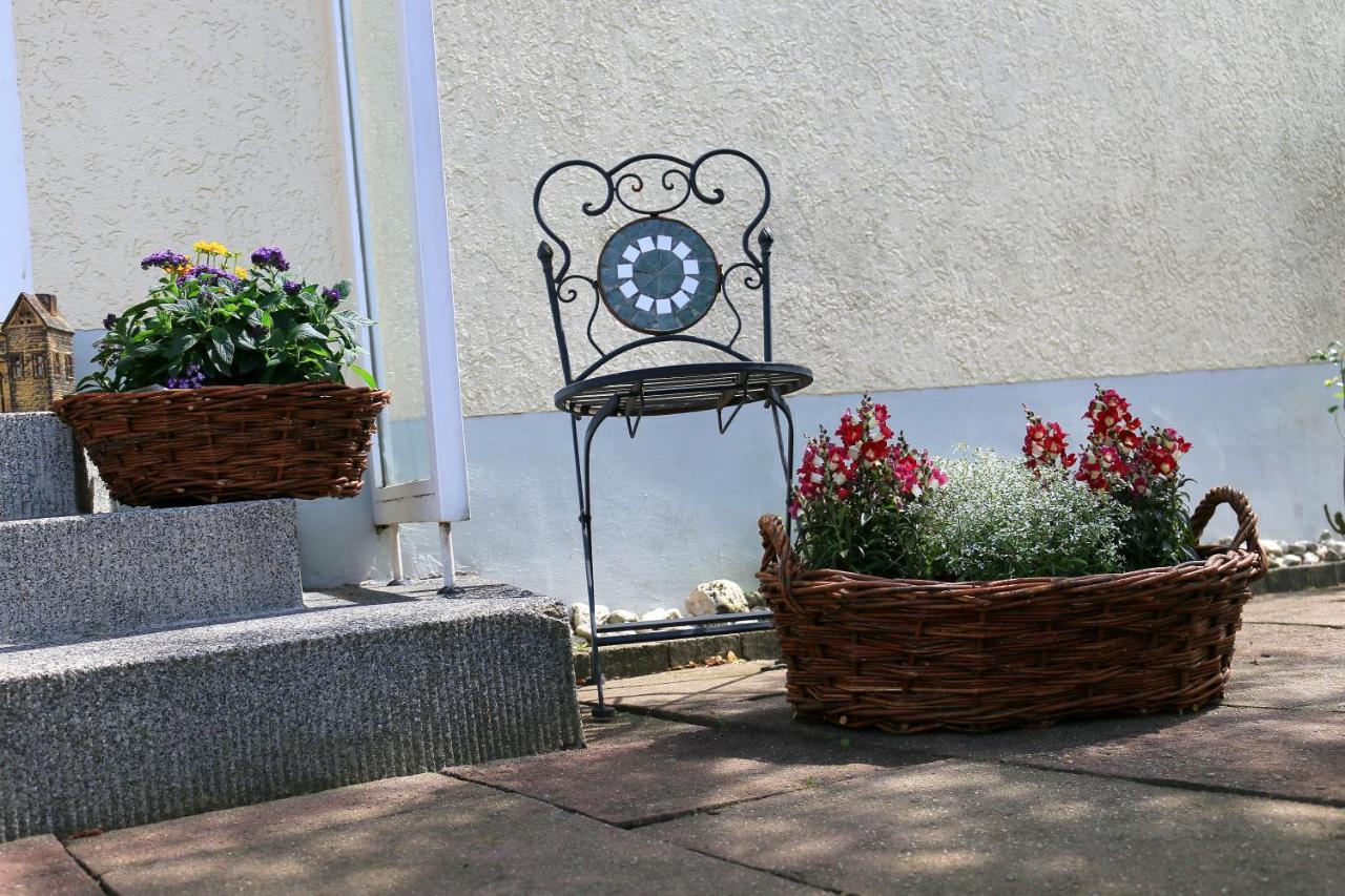 Ferienwohnungen Domblick-Herkenrath Bergisch Gladbach Esterno foto
